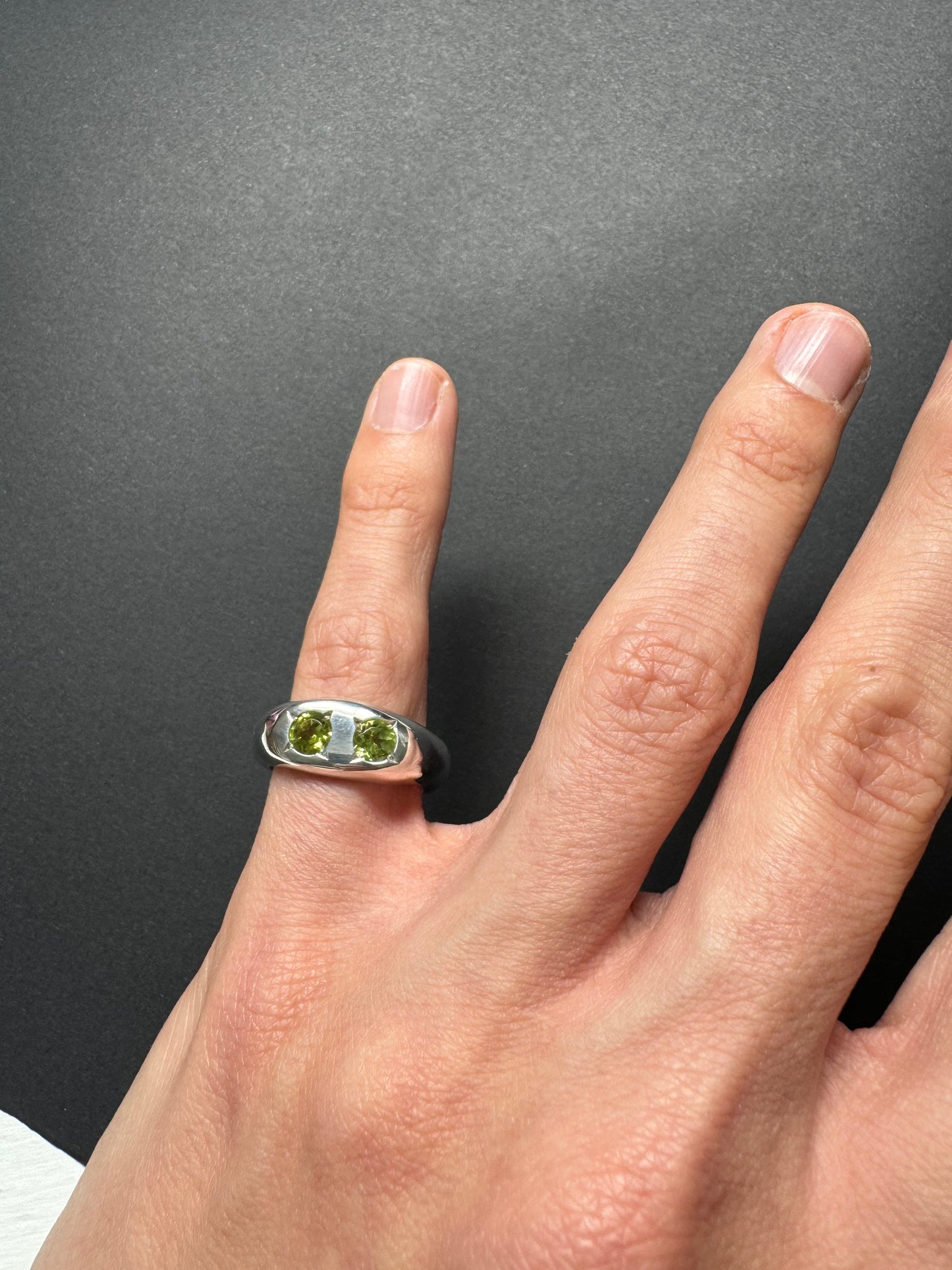 001 RING / Peridot
