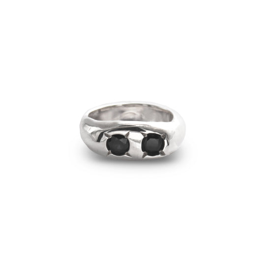 001 RING / Black Sapphire